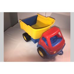 Lastbil med vippelad fra "Dantoy"